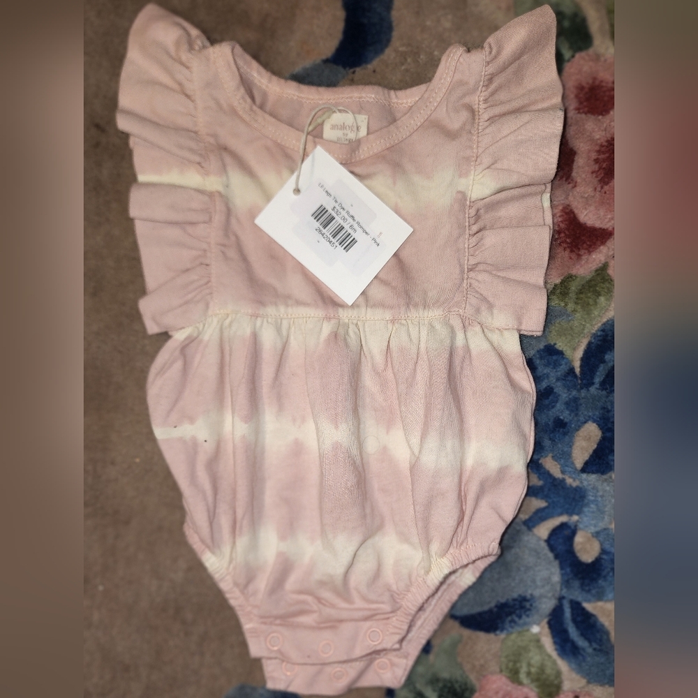 onesie . - Picture 2 of 4